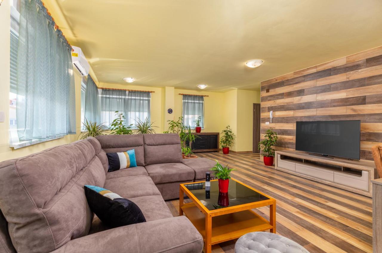 Apartmani Monte Pula Dış mekan fotoğraf